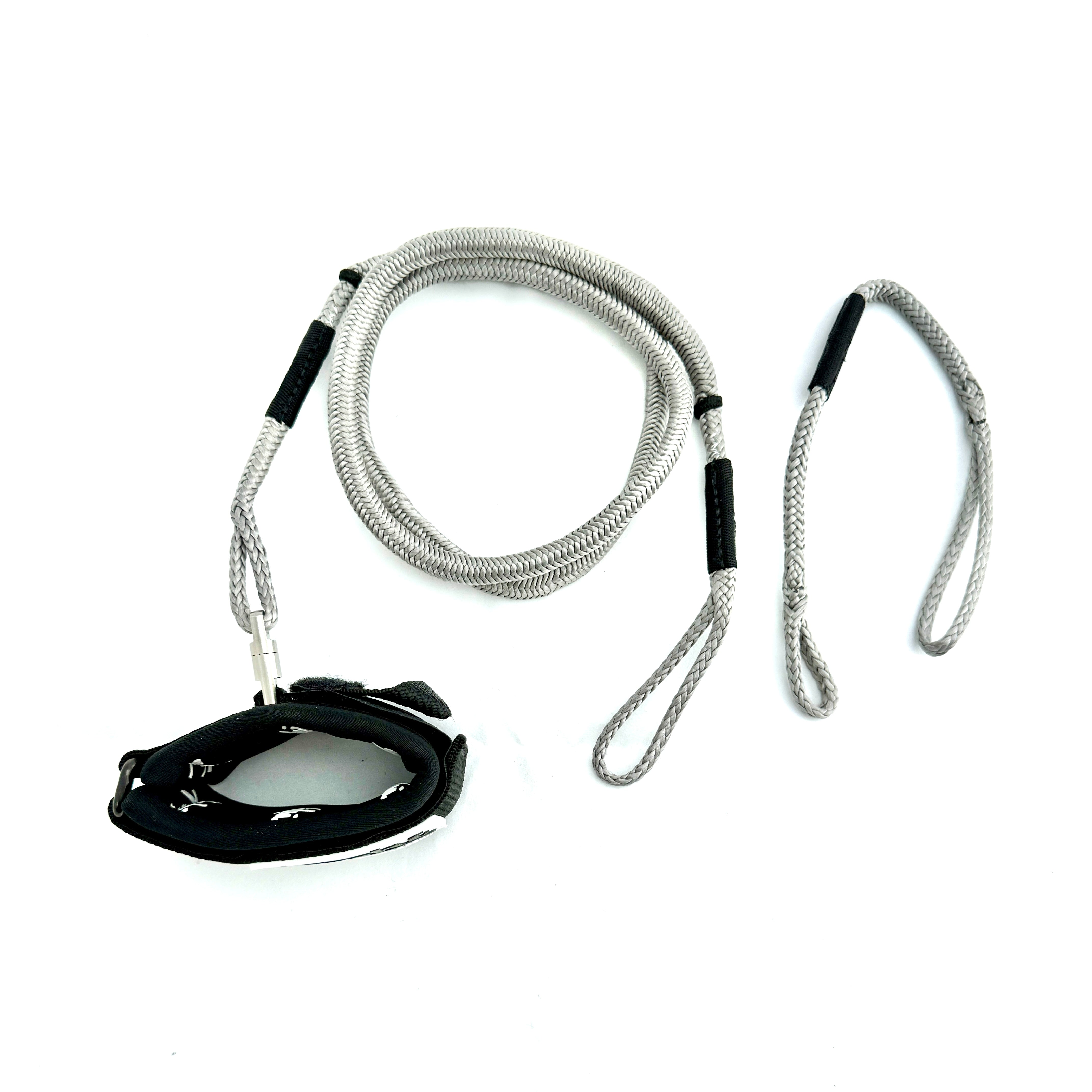 gray bungee style wing leash with Kāohi wrist cuff for wing foiling sup wing wingfoil wingfoiling leash pronefoil downwind SUP foilboard foilboarding hydrofoil
