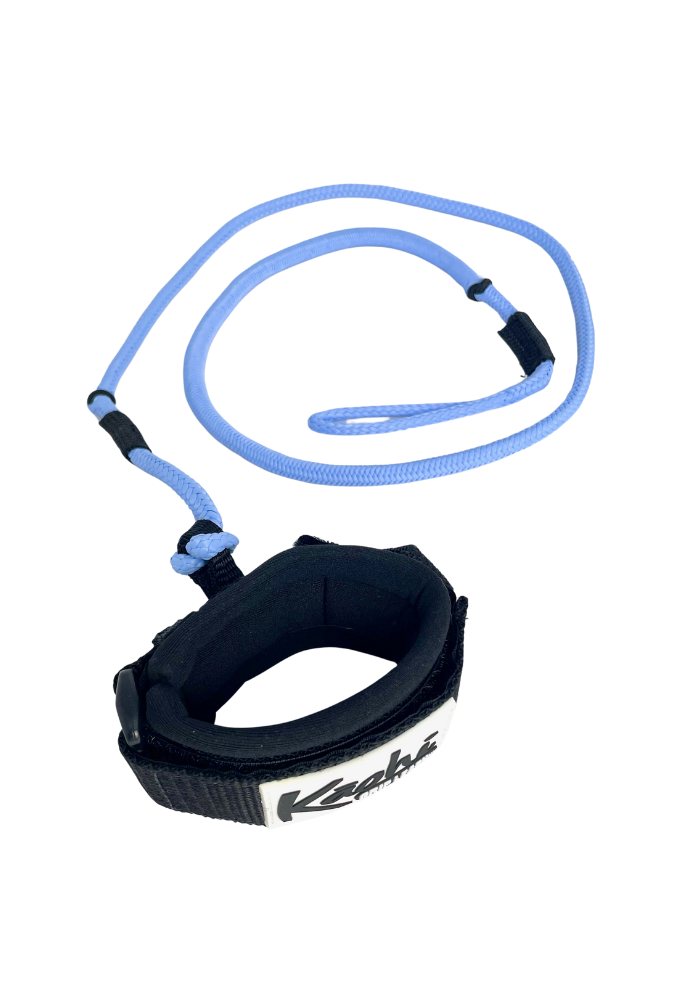 blue bungee style wing leash with Kāohi wrist cuff for wing foiling sup wing wingfoil wingfoiling leash  carabiner pronefoil  downwind SUP  foilboard foilboarding hydrofoil  